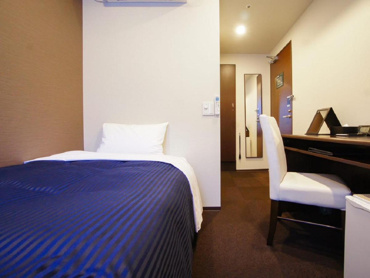 Hotel Livemax Yokohama Motomachi Ekimae Exteriör bild