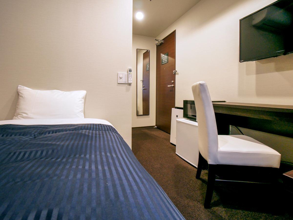Hotel Livemax Yokohama Motomachi Ekimae Exteriör bild