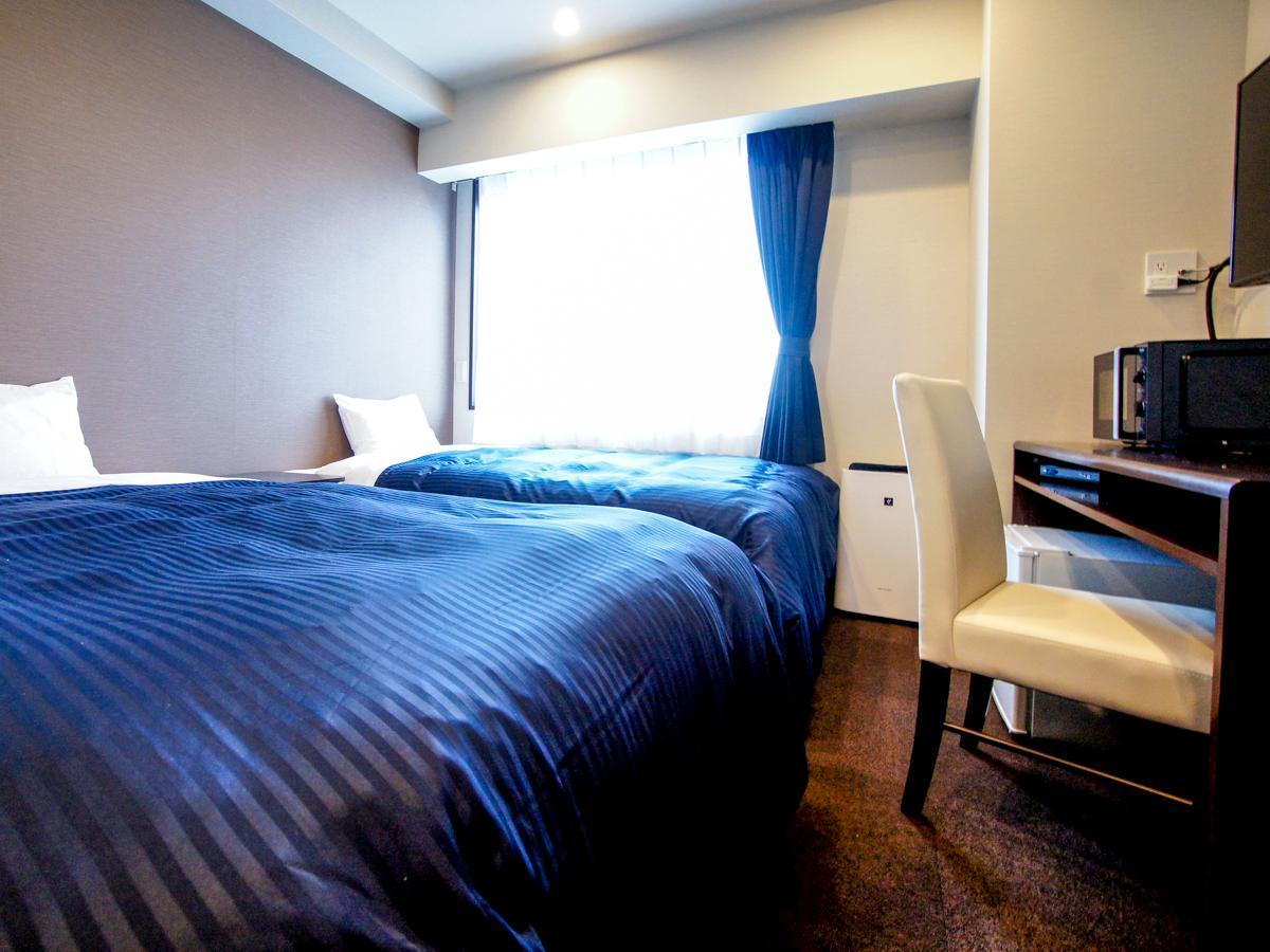 Hotel Livemax Yokohama Motomachi Ekimae Exteriör bild